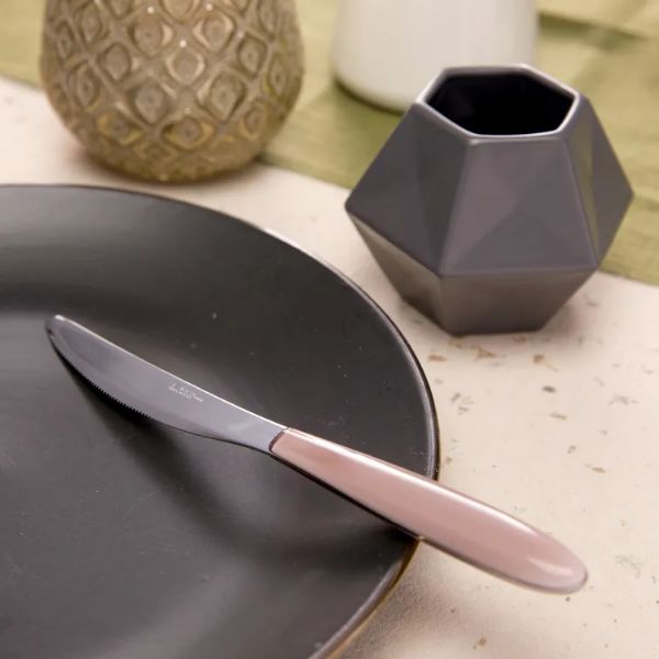 Picture of Table knife, iris, real, hazelnut